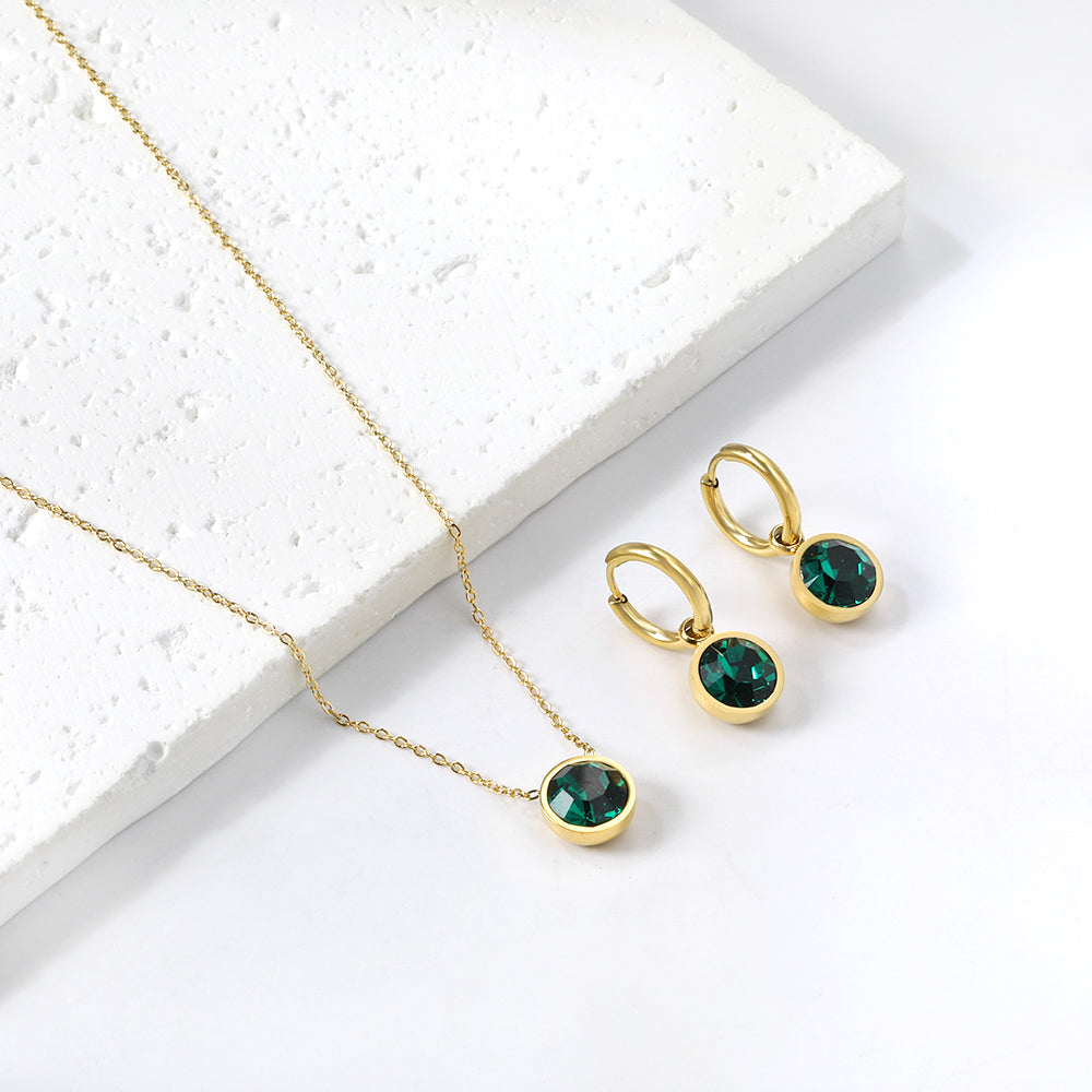 Radiant Pearl and Diamond Set