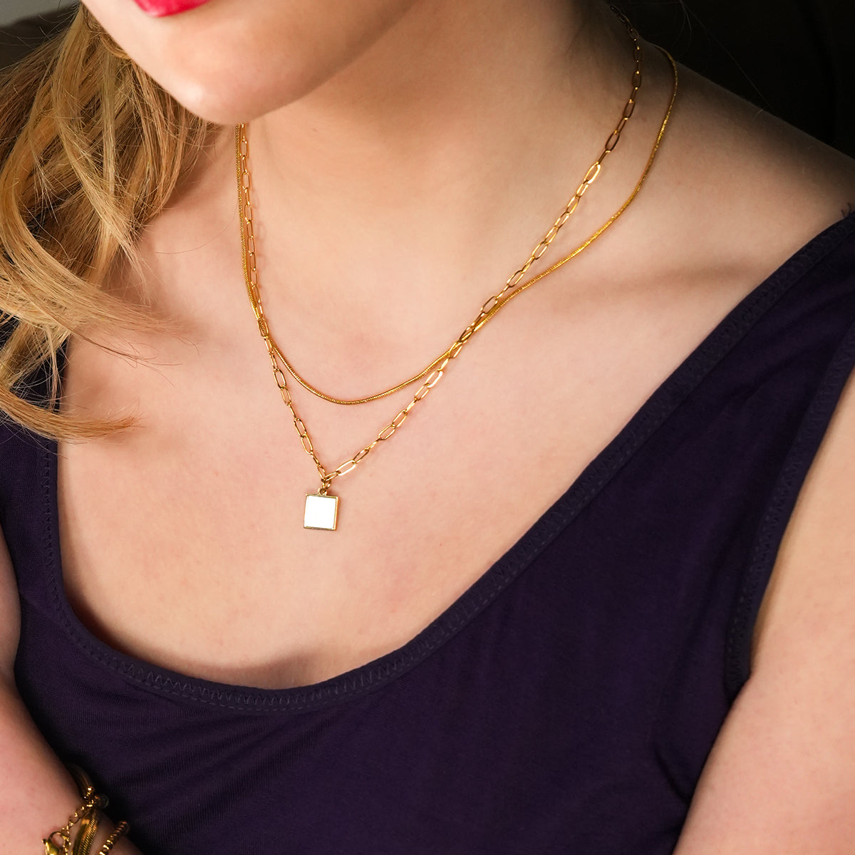Style ANNABELLA: Minimalist Metal & Shell Square Pendant on a Paper-Clip Chain Necklace.