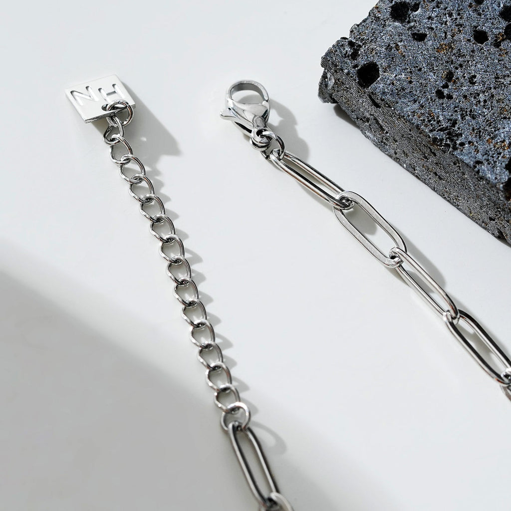 HAKILA LG: Essential Sillver Chain Link Paper-Clip Anklet