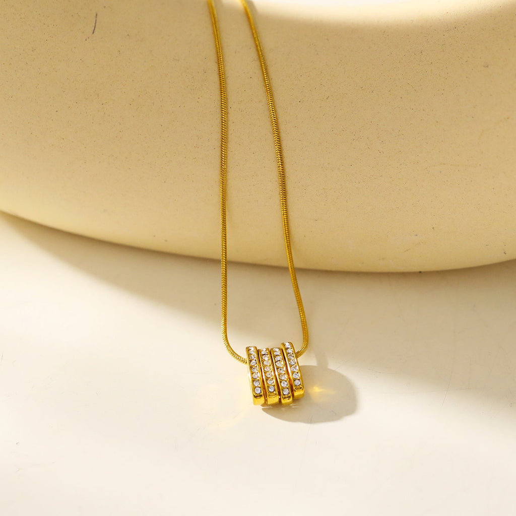 GARNA Gold: Mini Snake-Skin Chain with Zirconia-Adorned Oval Shaped Charms
