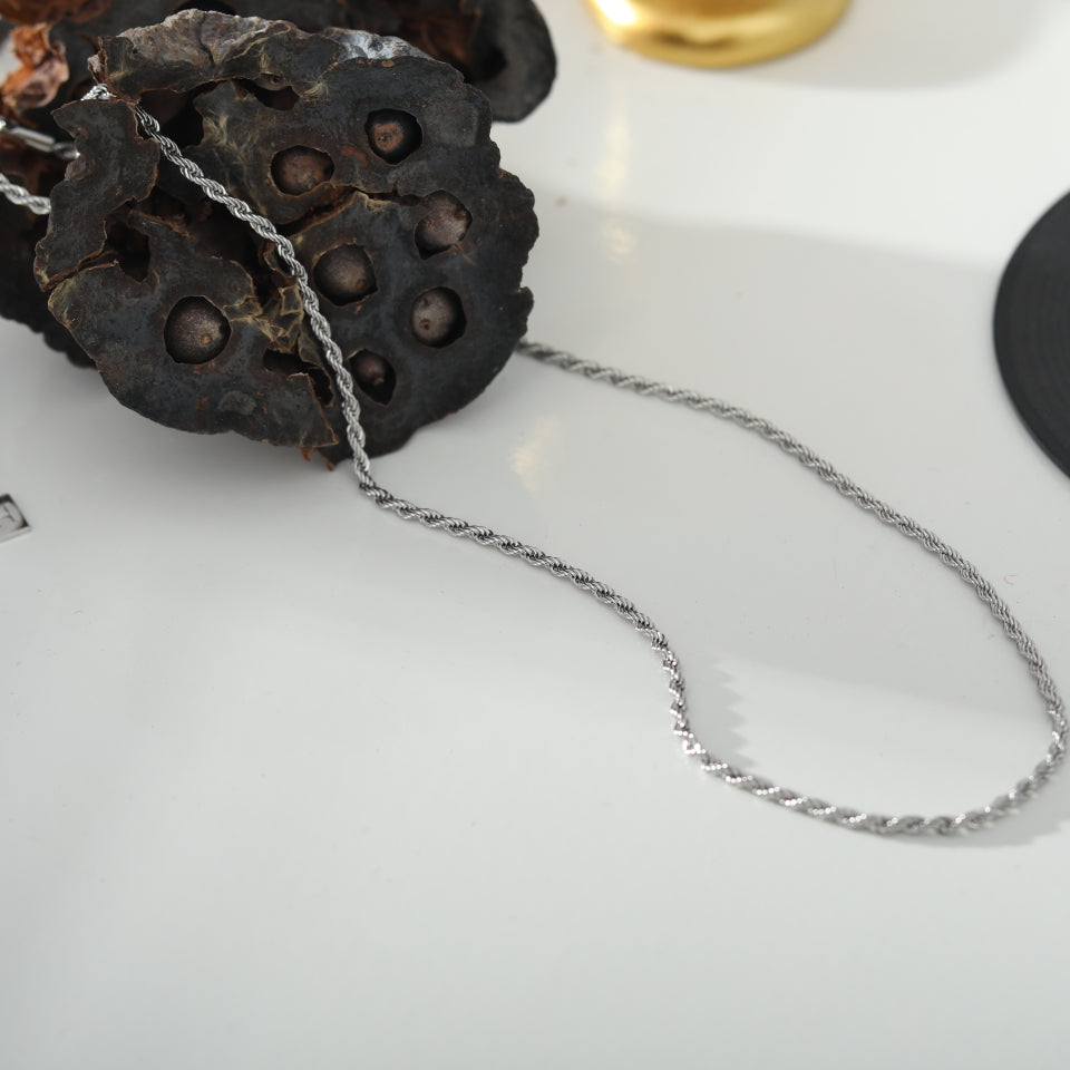 KIRA: Rope Chain Silver Necklace 28 Inches